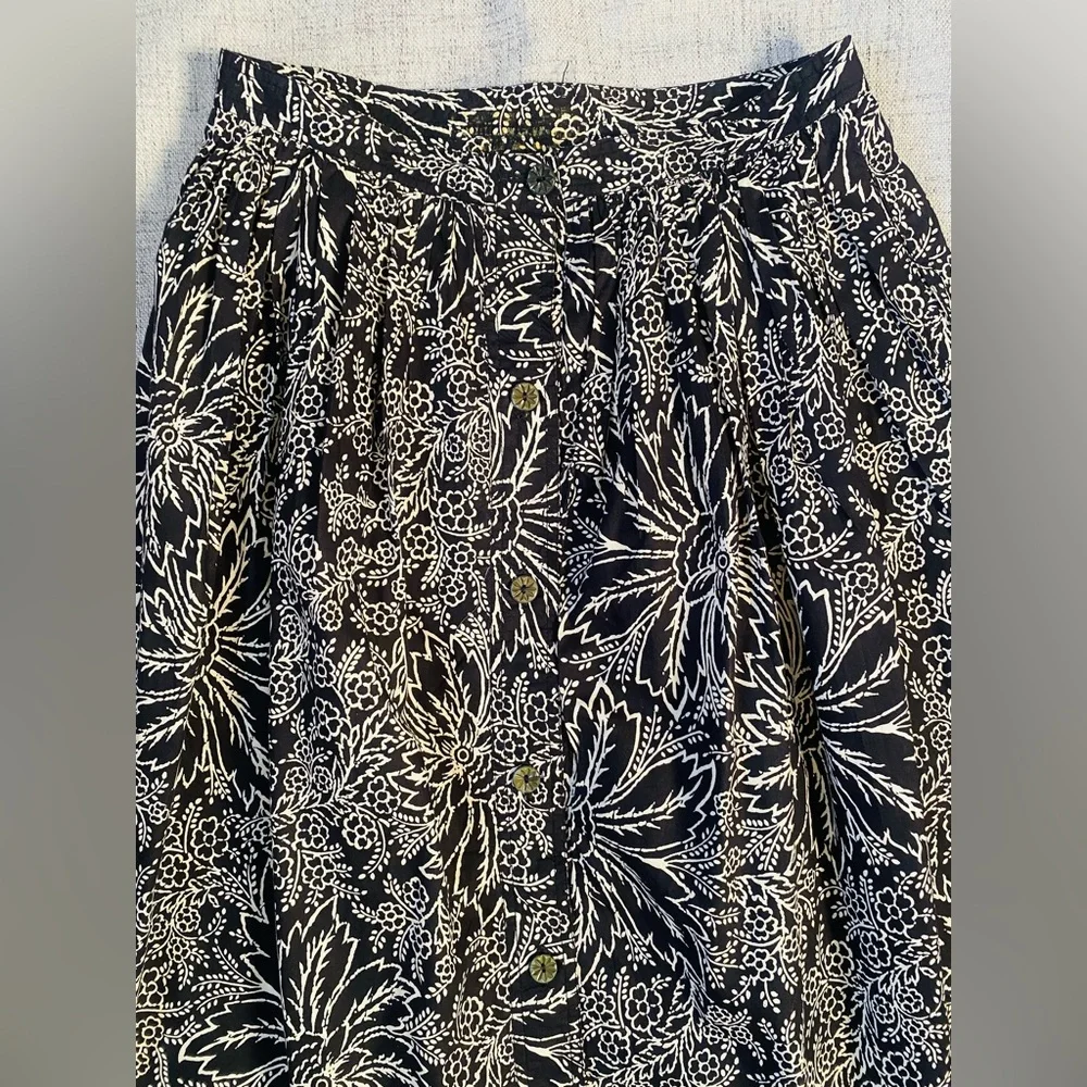 Size 14 Cachareal French Midi Black & White Floral Print - Picture 5 of 9